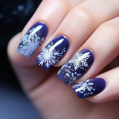 Winter-Themed Elegant Nail Art Acalora