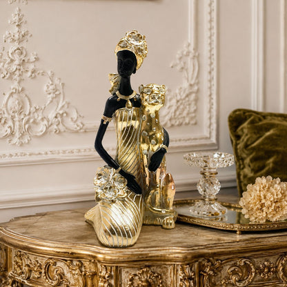 Elegant sculpture with leopard casting Acalora