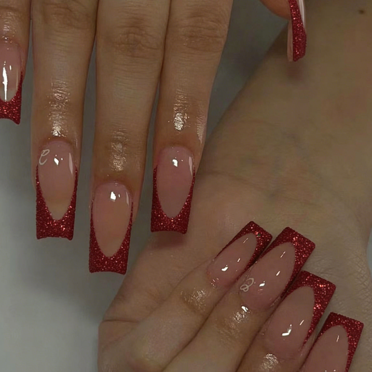 Glitter Tip Stiletto Press-On Nail Set Acalora
