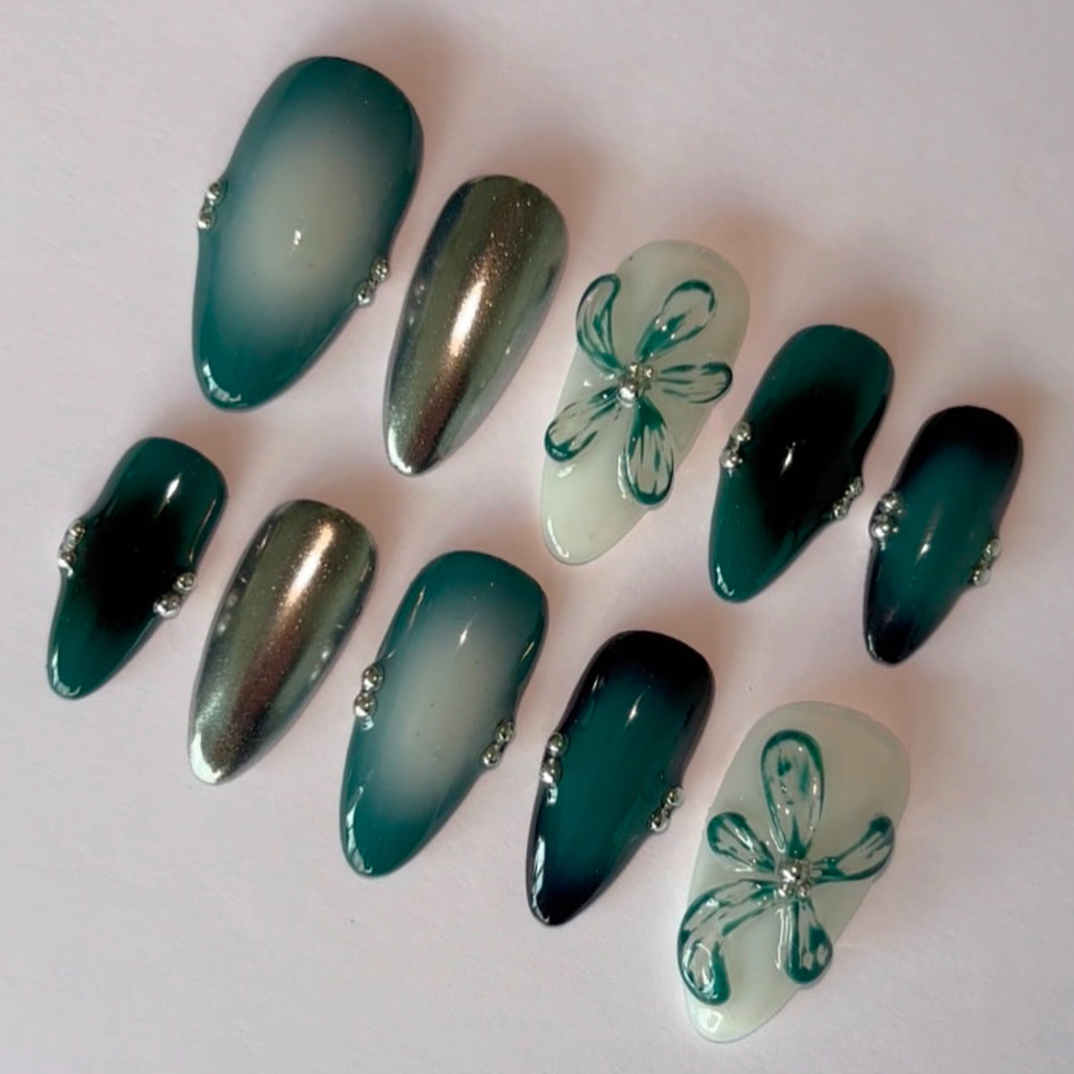 Premium Artistic Press-On Nail Set Acalora