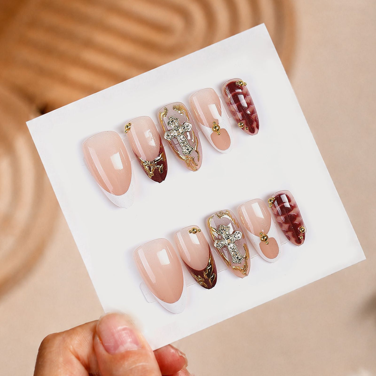 Premium Decorative Press-On Nail Art Set with Gold Accents Acalora