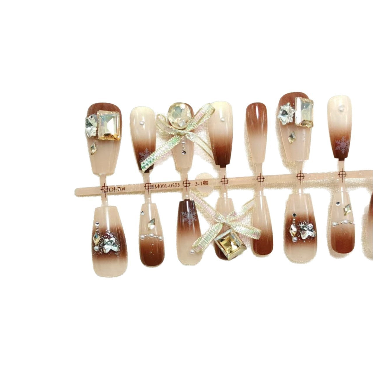 Artificial nails with luxurious design and elegant decorations Acalora