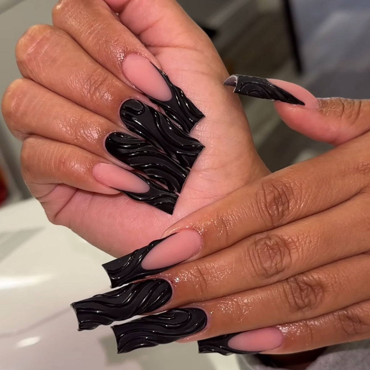 Artistic 3D Textured Press-On Nails Acalora