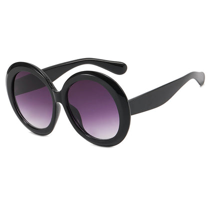 Ladies fashionable sunglasses with large frame and UV protection Bowlift
