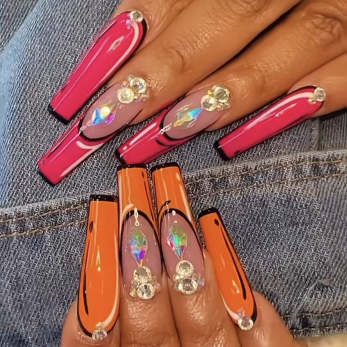 Creative artificial nails with modern color play Acalora