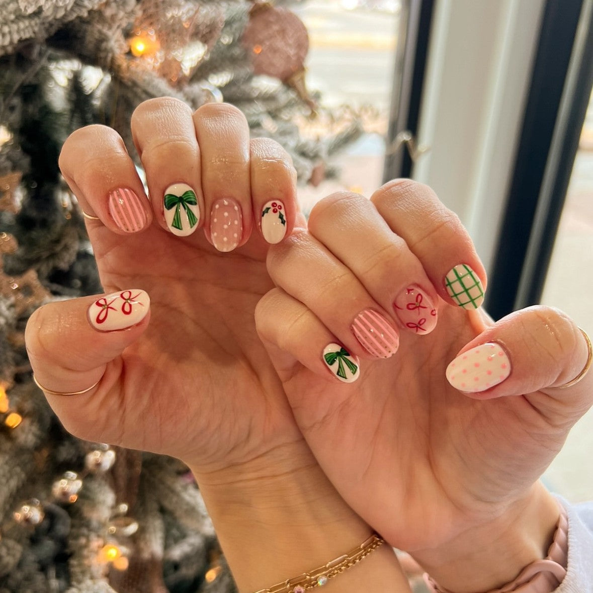 Festive Nail Art Acalora