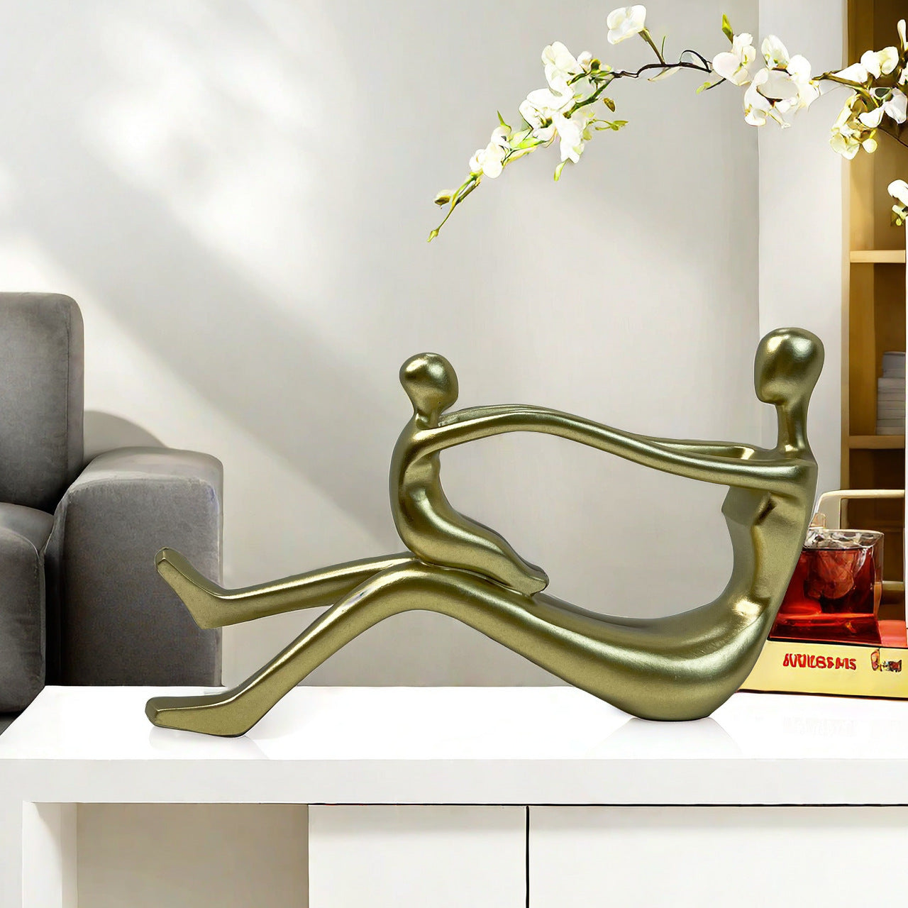 Stylish sculpture with intertwined figures Acalora