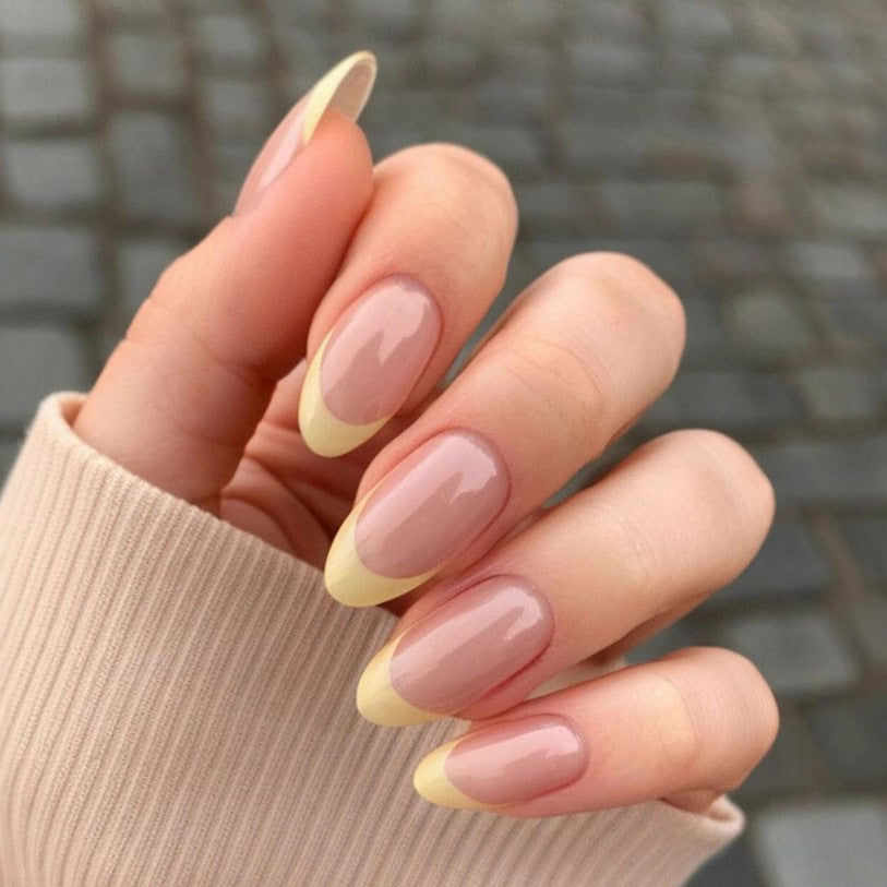Nail tips with elegant French-tip design Acalora