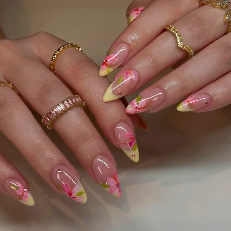 Floral-Themed Press-On Nail Art Acalora
