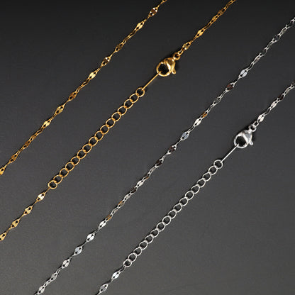 Elegant Interlaced Chain Necklace Acalora