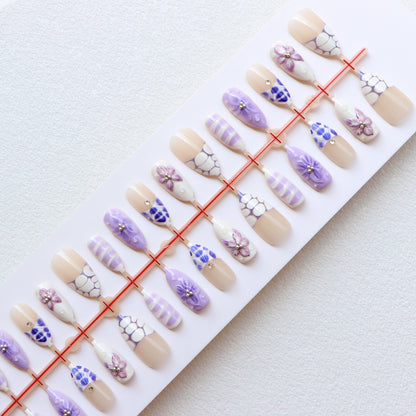 Artistic Press-On Nail Collection Acalora