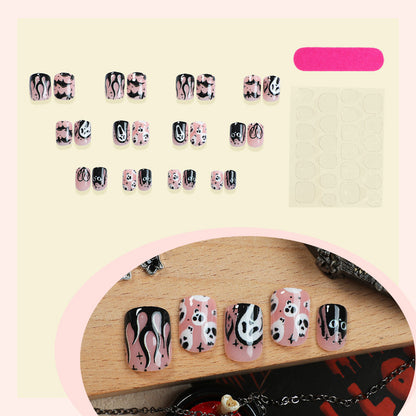 Artistic Halloween-Themed Press-On Nail Set Acalora