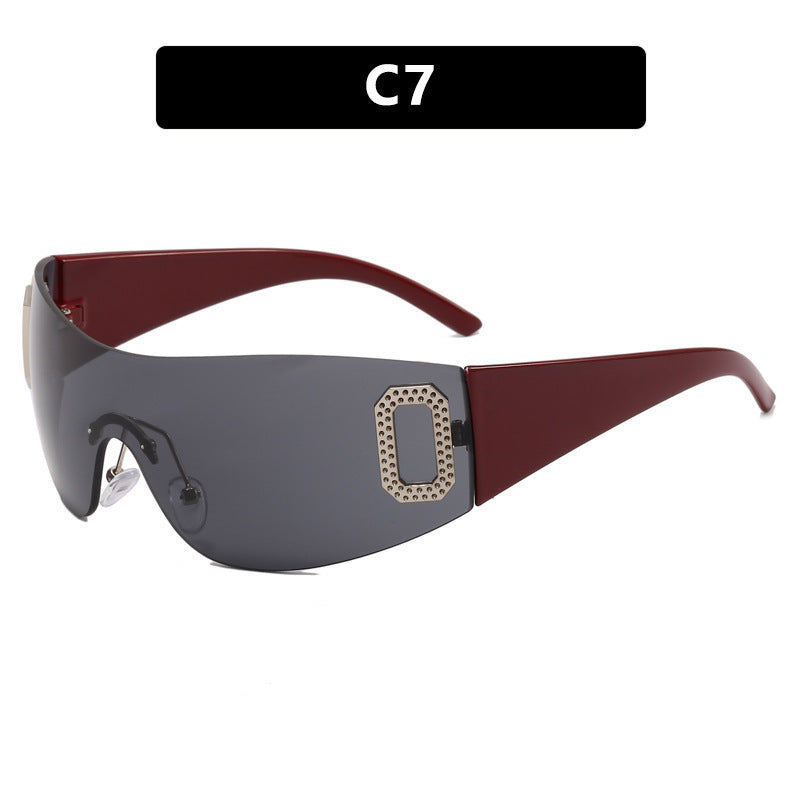 Women's sporty sunglasses in futuristic shield design Bowlift