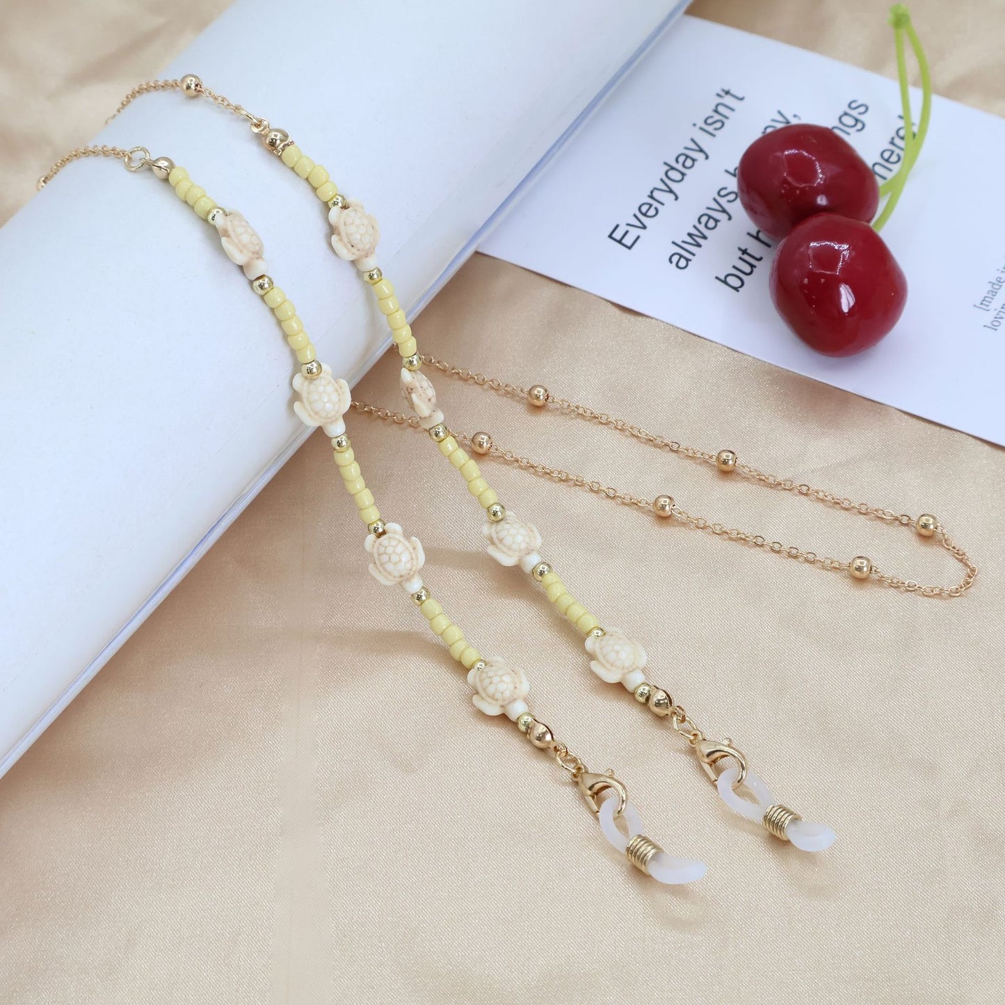 Decorative Beaded Eyewear Chain Acalora
