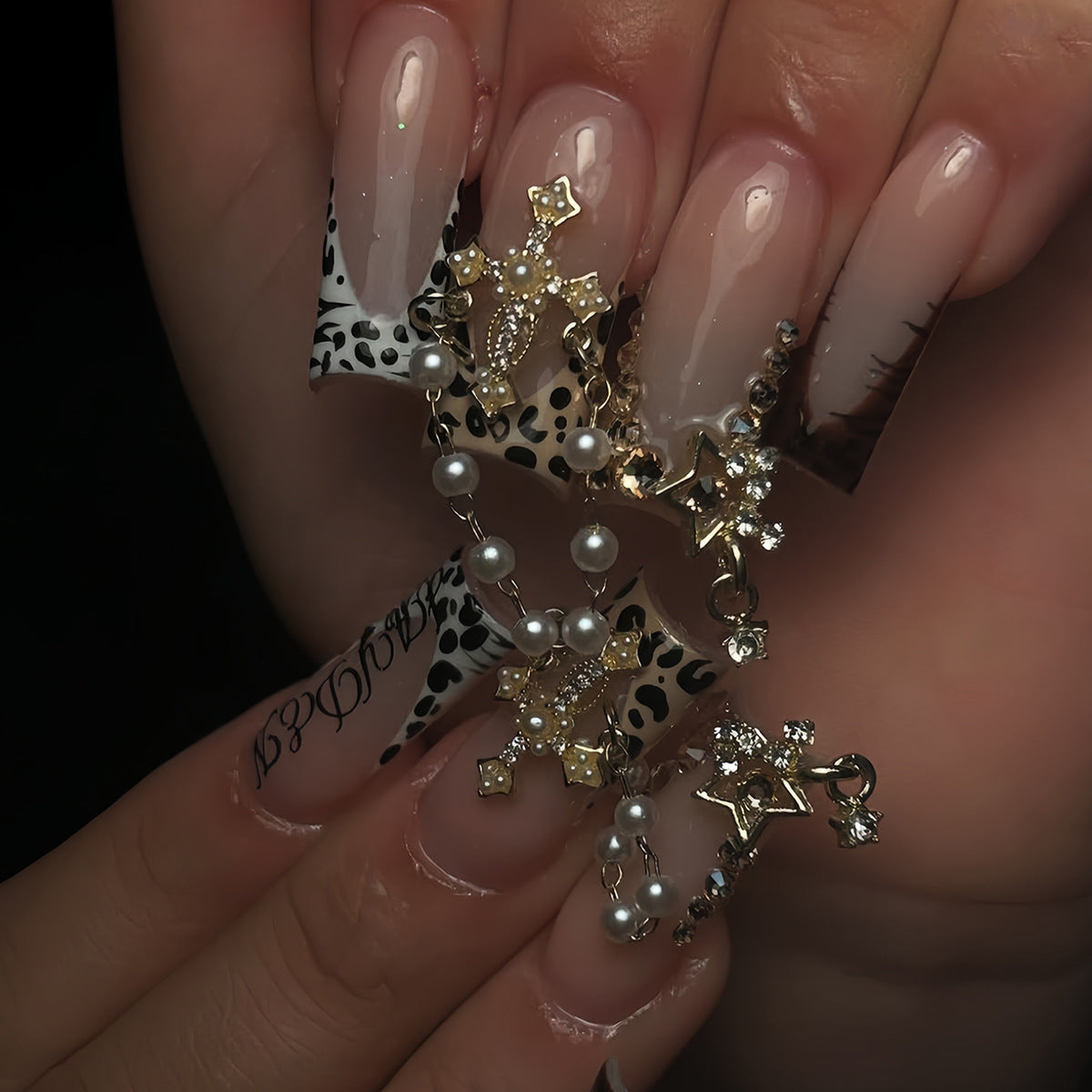 Artistic Luxury Nail Extensions Acalora