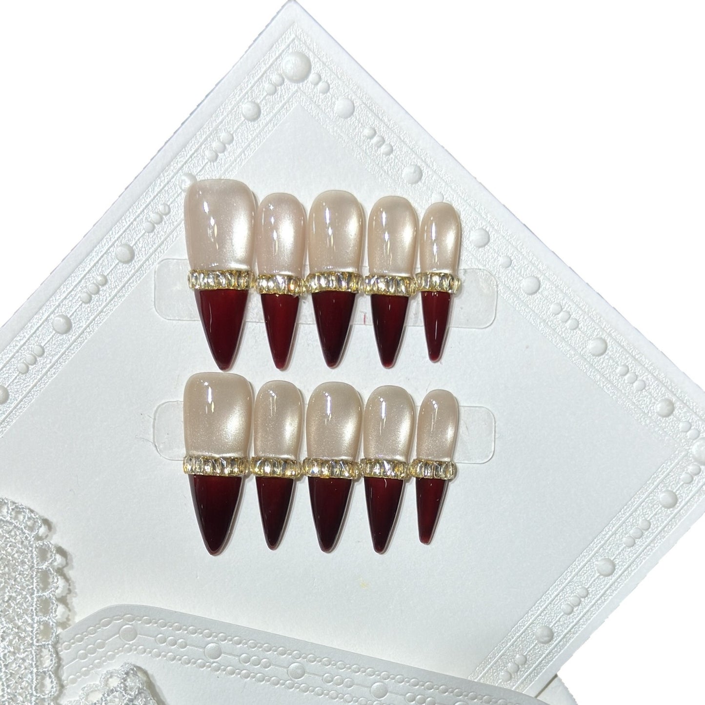 Glamorous Stiletto Press-On Nail Art Set with Gold Accents Acalora