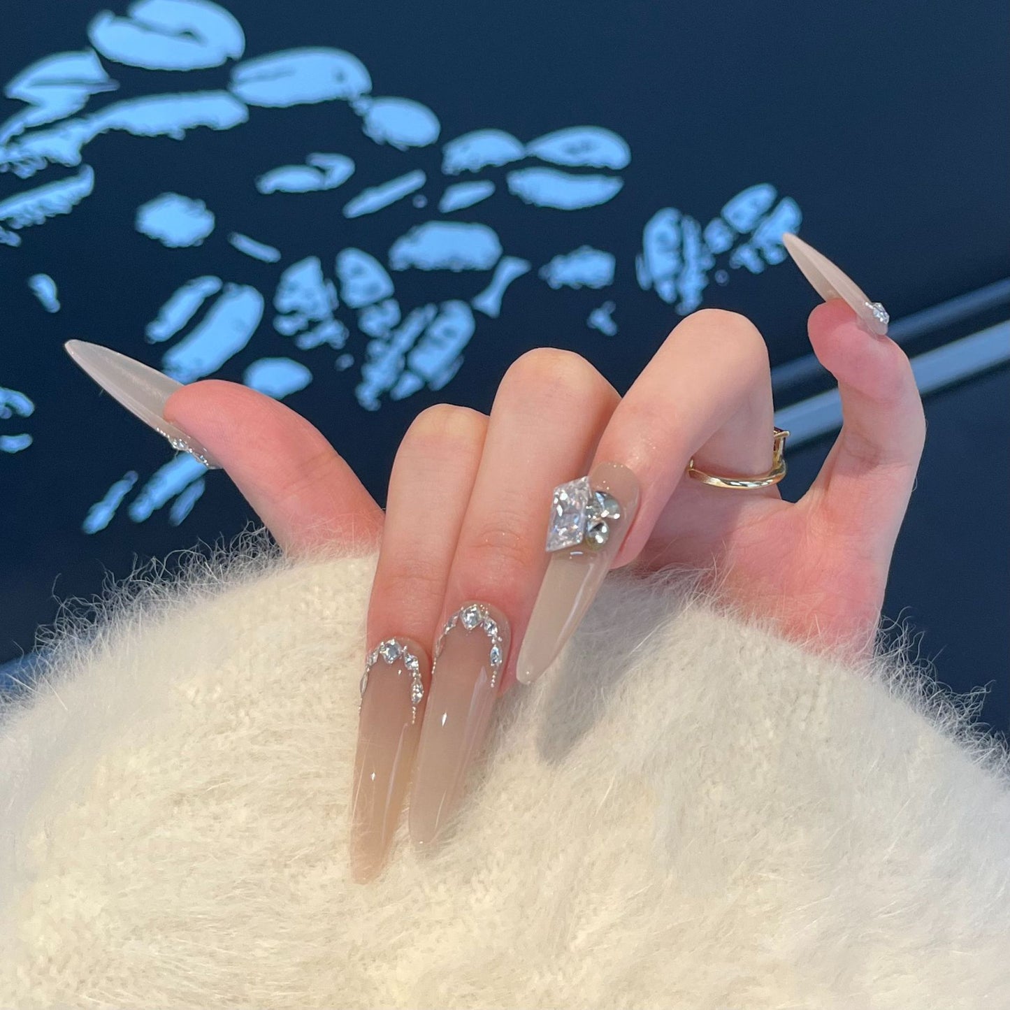 Rhinestone-Embellished Stiletto Press-On Nails Acalora