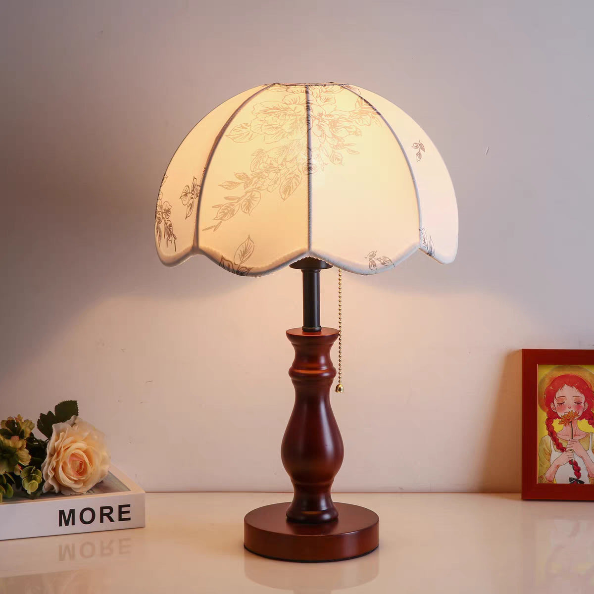 Vintage-Inspired Table Lamp