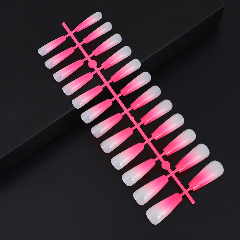 Artificial nails in elegant ombre design Acalora