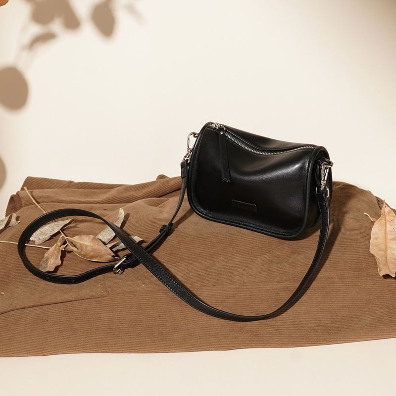 Smooth Leather Crossbody Purse Acalora