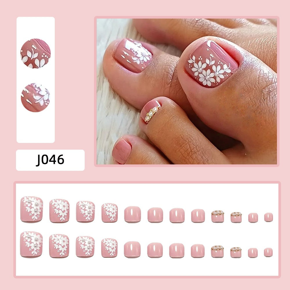 Artificial nails with delicate flower design and elegant accents Acalora