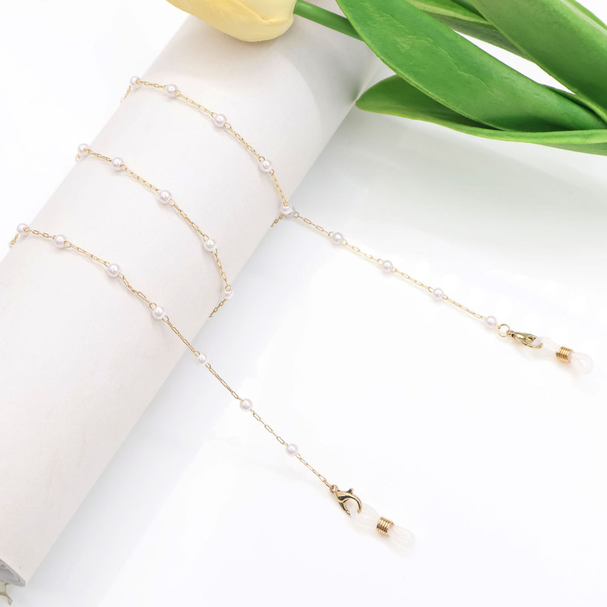 Elegant Crystal-Embellished Eyewear Chain Acalora 1788159829