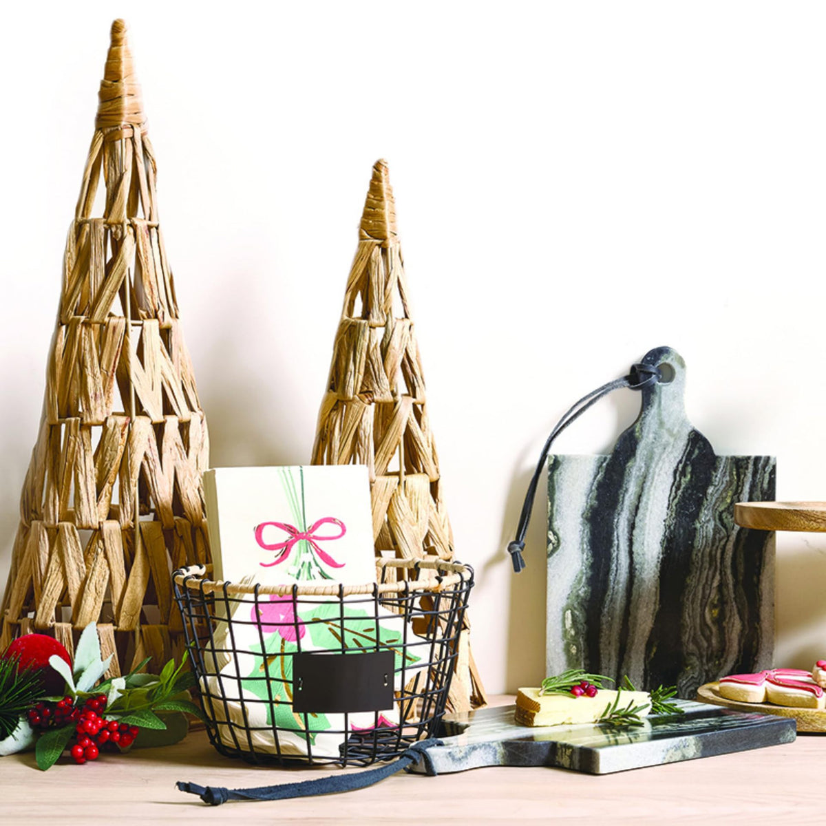 Handcrafted decorative item made from natural materials Acalora