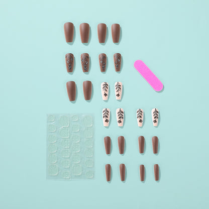 Artificial nails in an elegant and natural design Acalora