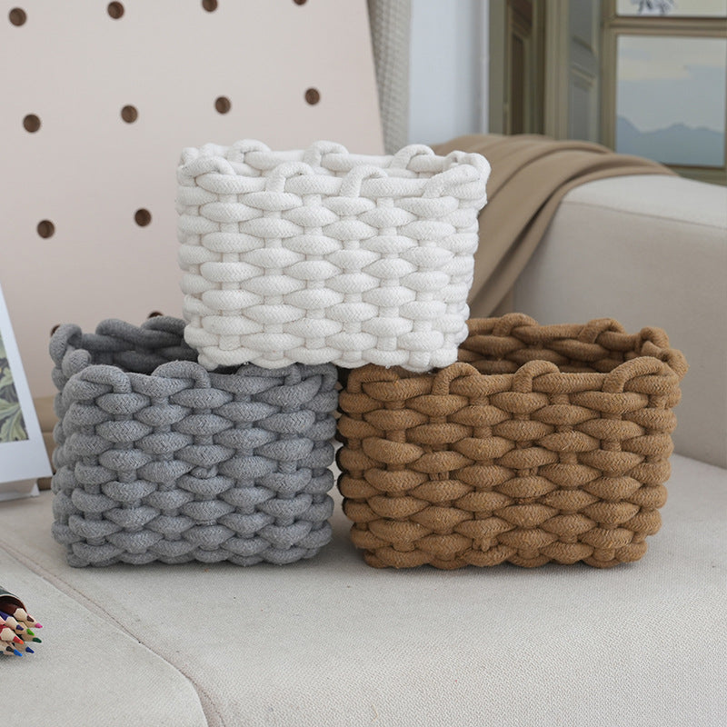 Storage basket with braided design Acalora