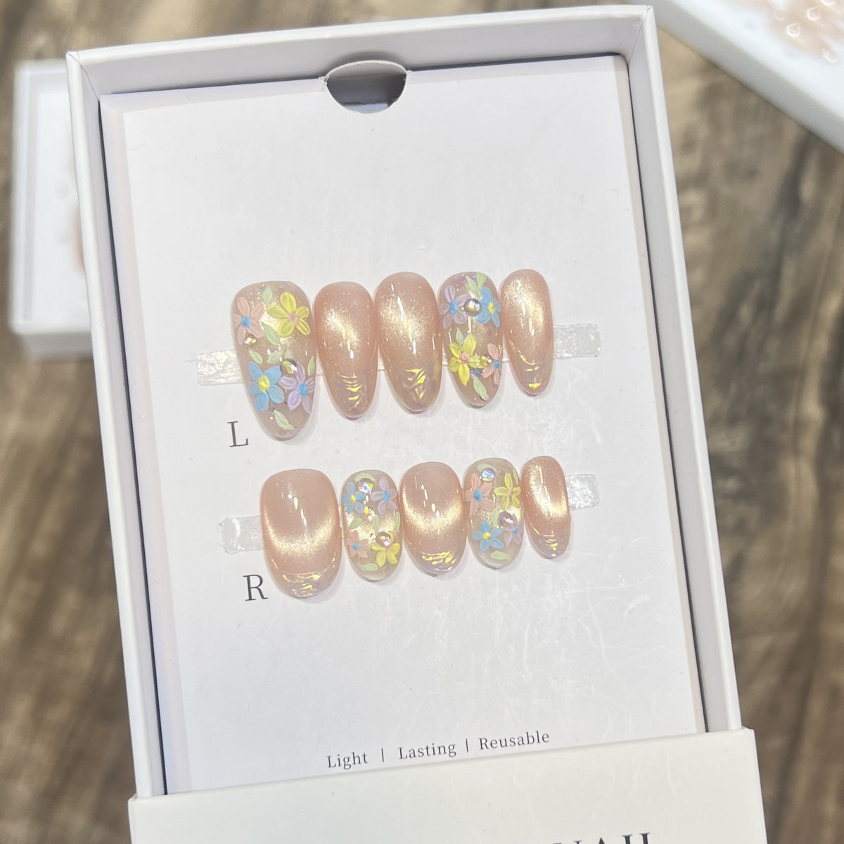 Floral Art Press-On Nail Set Acalora