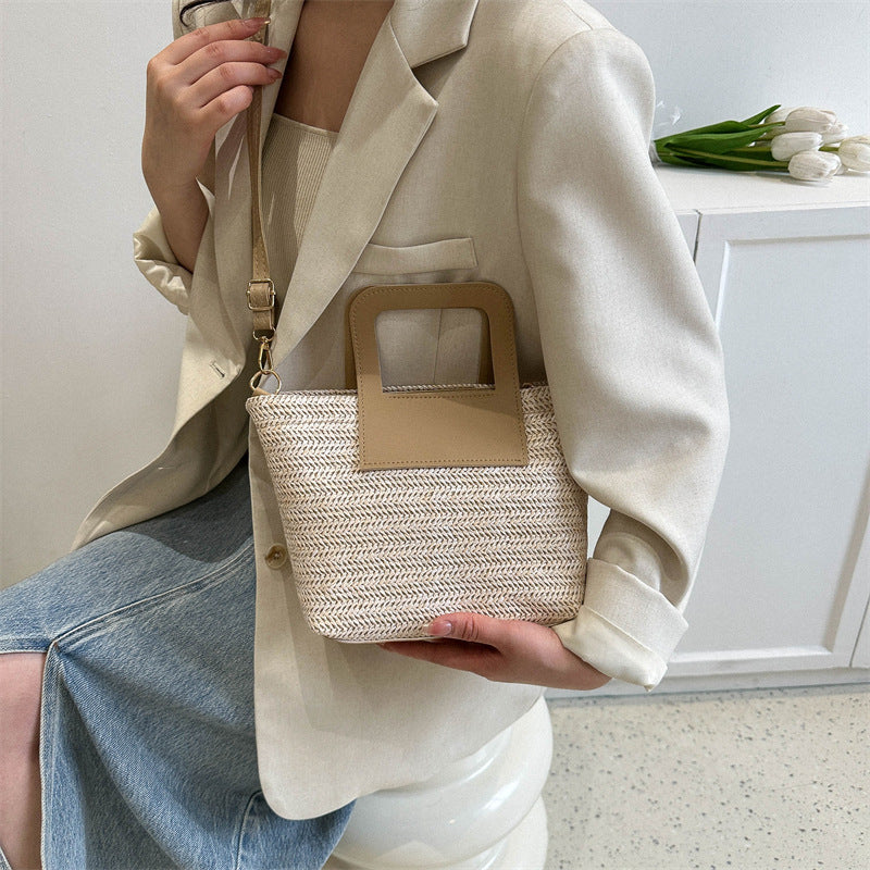 Modern Textured Woven Handheld Bag Acalora