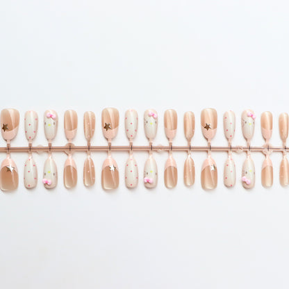 Elegant Minimalist Press-On Nail Set Acalora