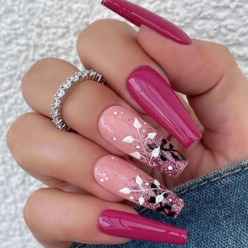 Artificial nails with floral and glittering accent Acalora