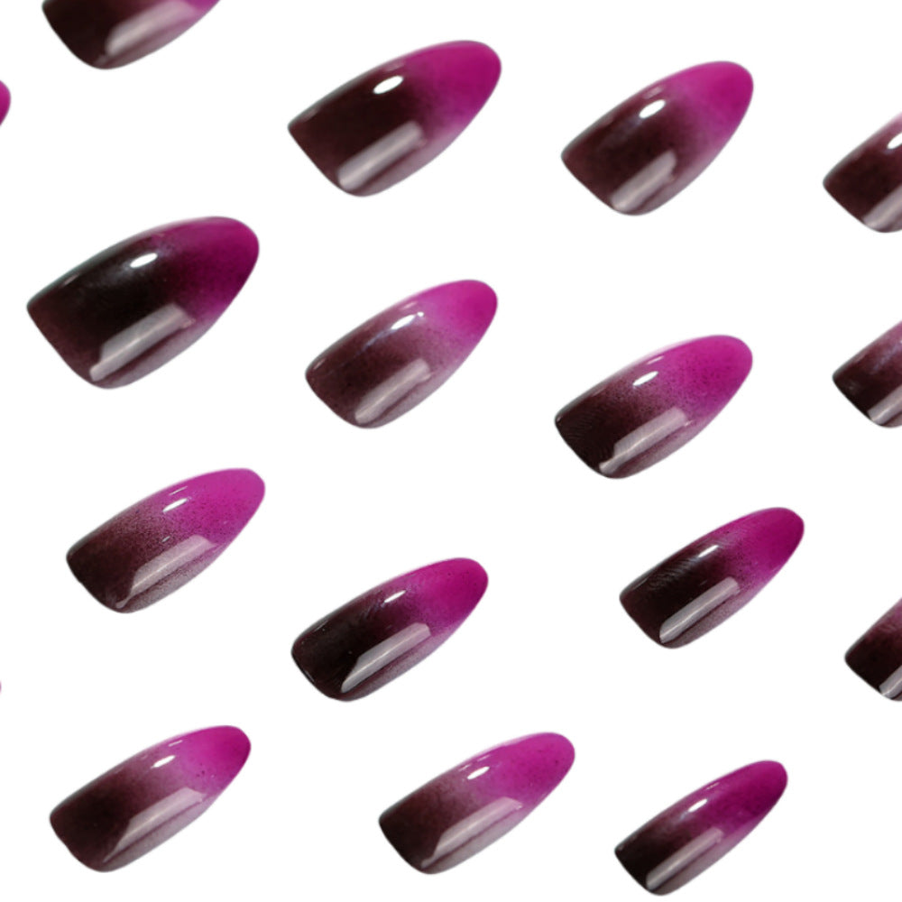 Artificial nails with modern ombre effect Acalora