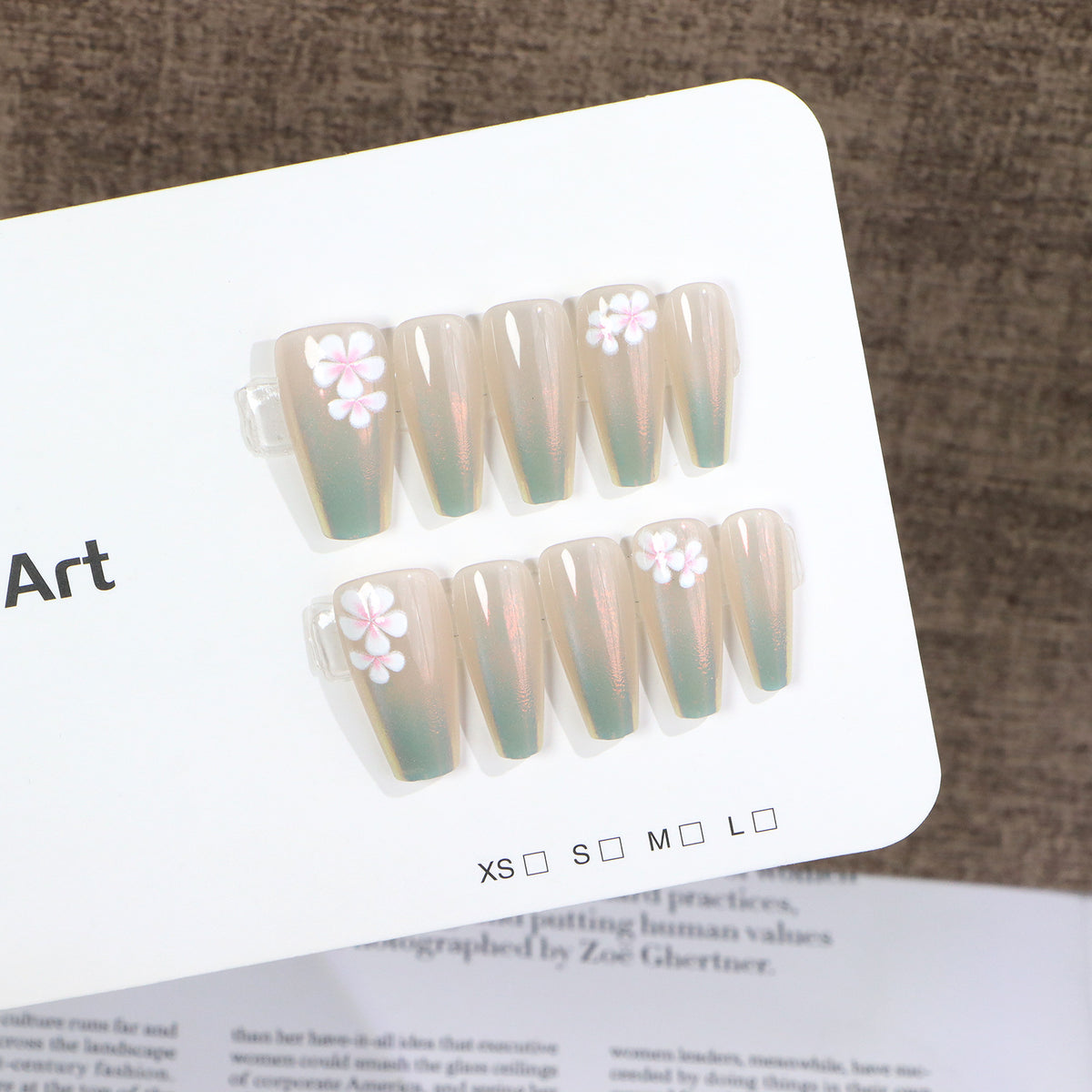 Elegant Artistic Press-On Nail Set Acalora
