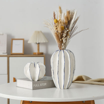 Decorative ceramic bowl in flower design Acalora