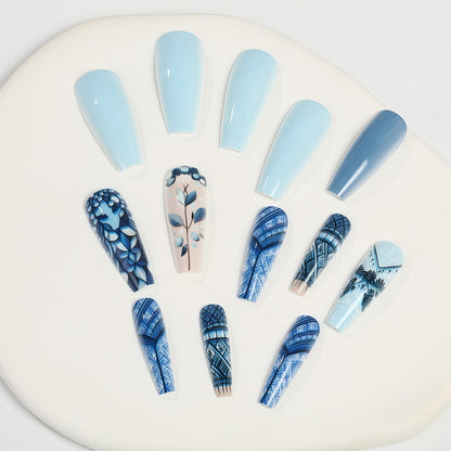 Nail art with floral and geometric design Acalora