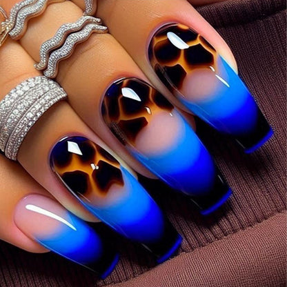 Artificial nails with elegant gradient and fashionable animal design Acalora