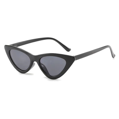 Ladies Cat-Eye Sunglasses with Elegant Tortoiseshell Pattern Bowlift
