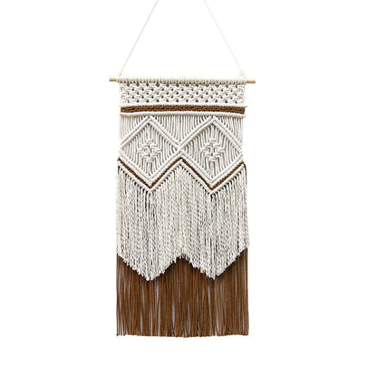 Macramé wall decoration with creative fringes