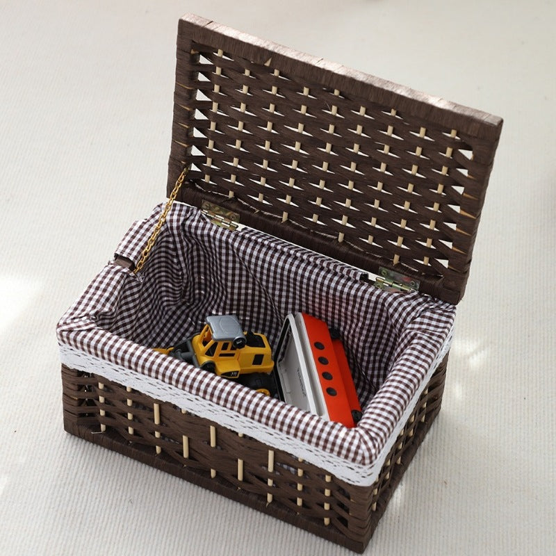 Rustic toy basket with checked pattern Acalora