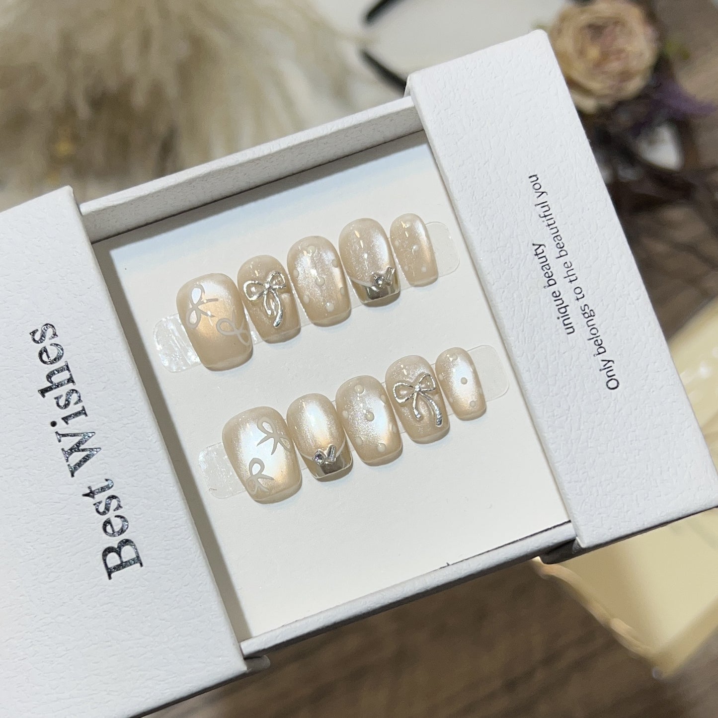 Elegant Bow-Embellished Press-On Nail Art Set Acalora