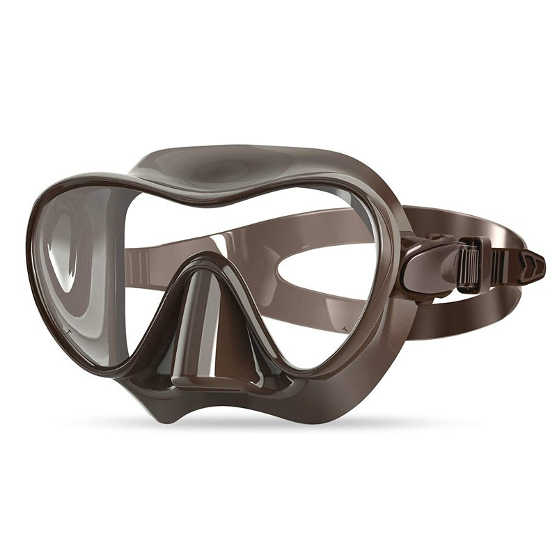 Diving mask with flexible silicone edge and clear field of vision Bowlift