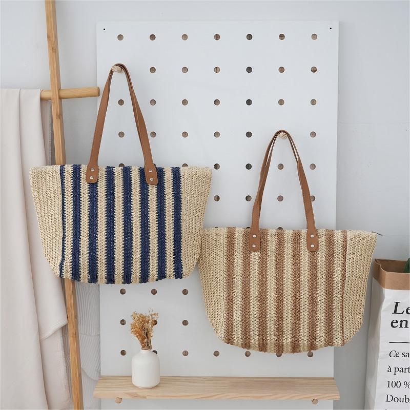 Handwoven Beach Bag Acalora