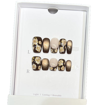 Artistic Floral-Embellished Press-On Nail Set Acalora