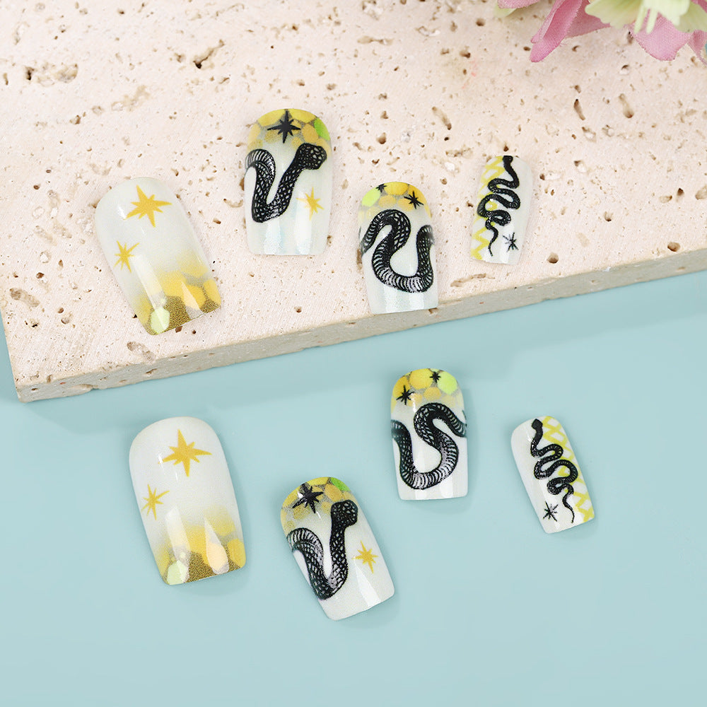 Artistic snake pattern artificial nails Acalora