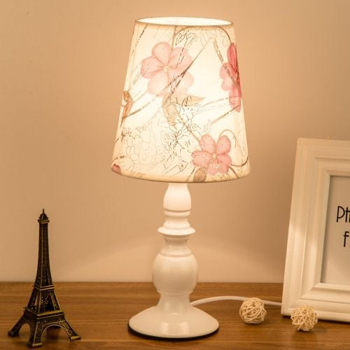 Decorative Floral Shade Table Lamp