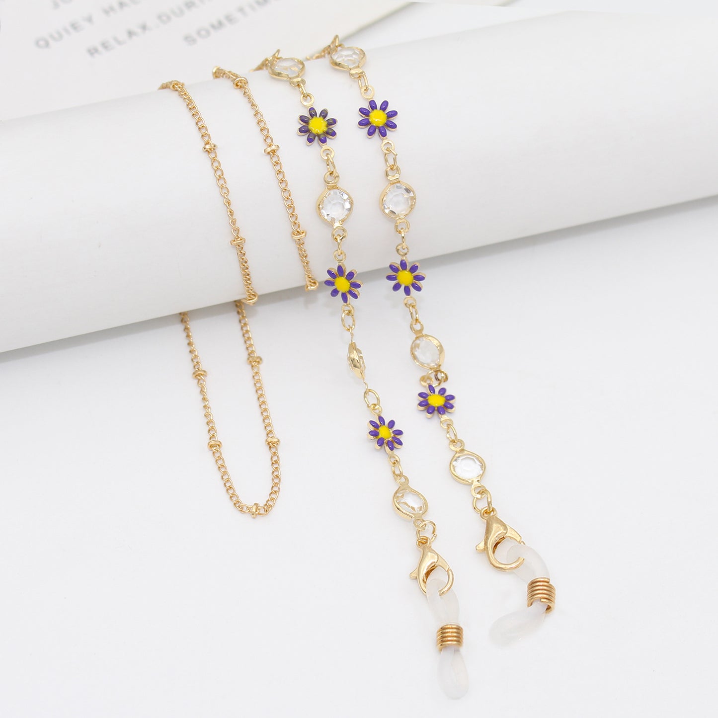 Floral Decorated Eyewear Chain Acalora