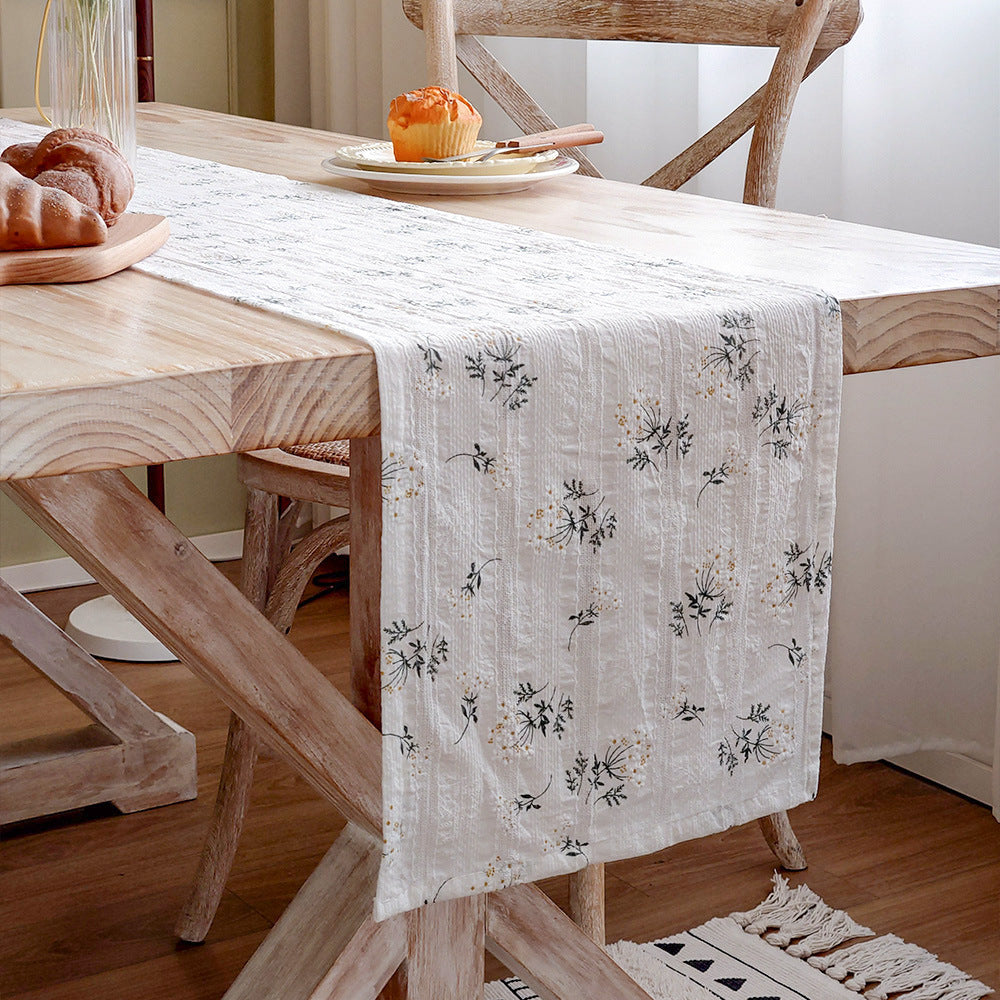Decorative Floral Patterned Table Runner