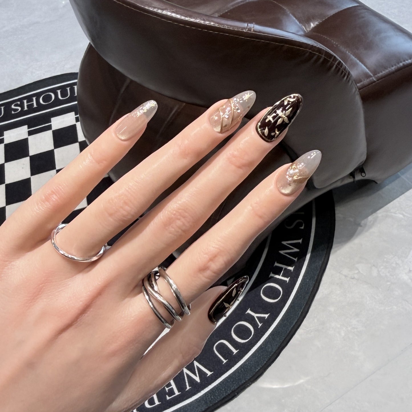 Artistic Press-On Nail Collection Acalora